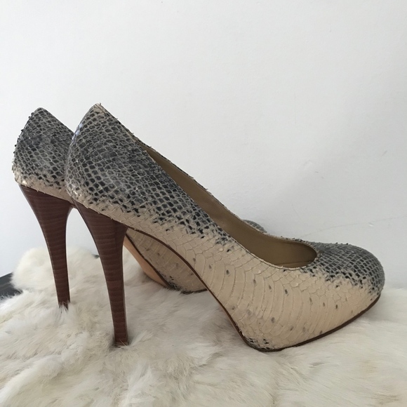 Stuart Weitzman Snakeskin Leather Heels Pink Gray - Picture 7 of 11